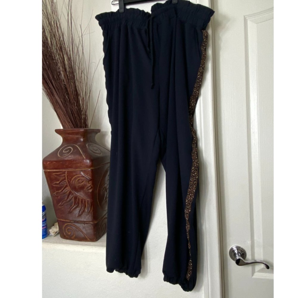 Crescent Drive Black Jogger Pants Leopard Print Elastic Drawstring Warm Cozy 4